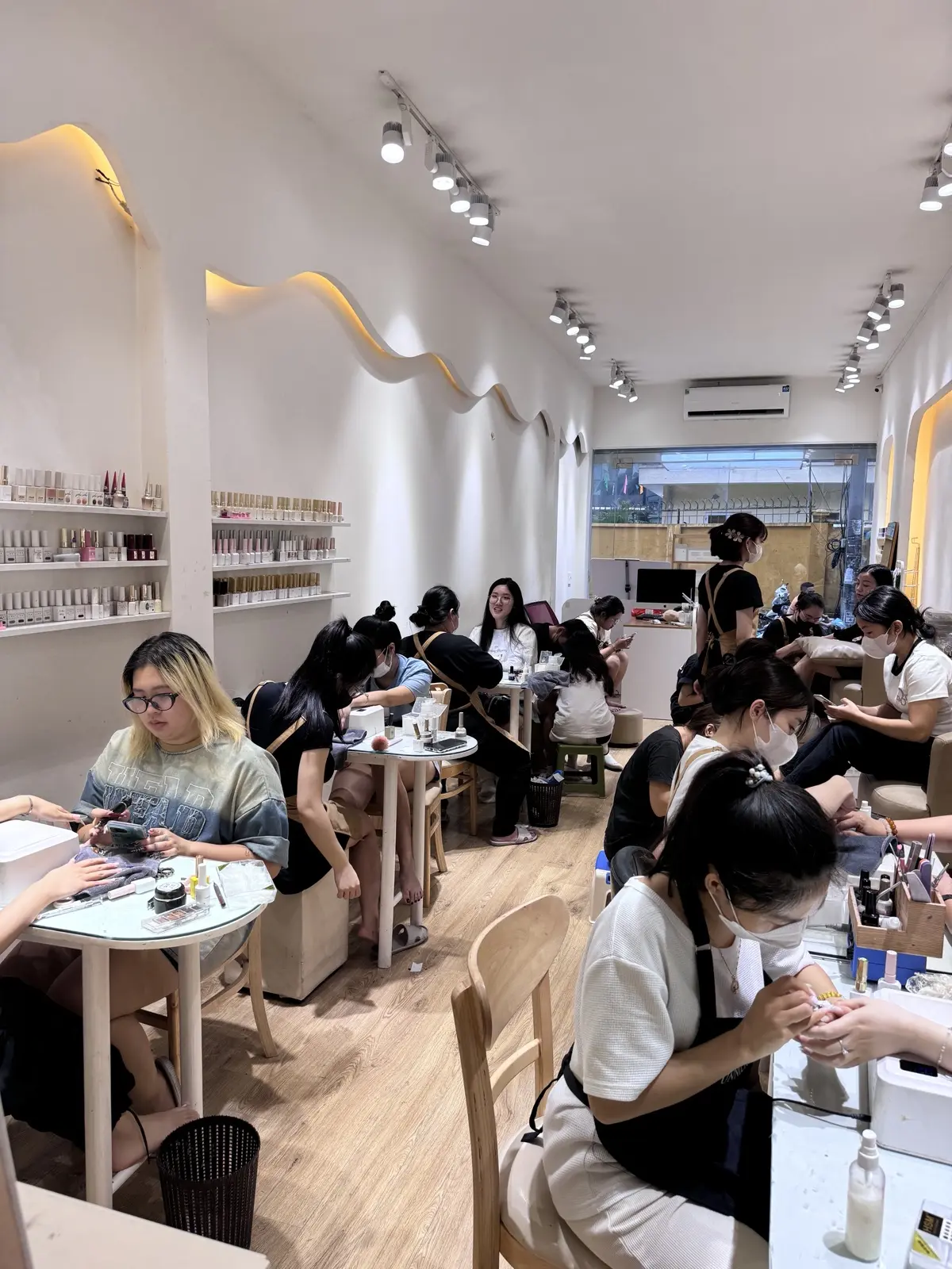 Unnie Nails — tủ sơn 60+ màu chính hãng